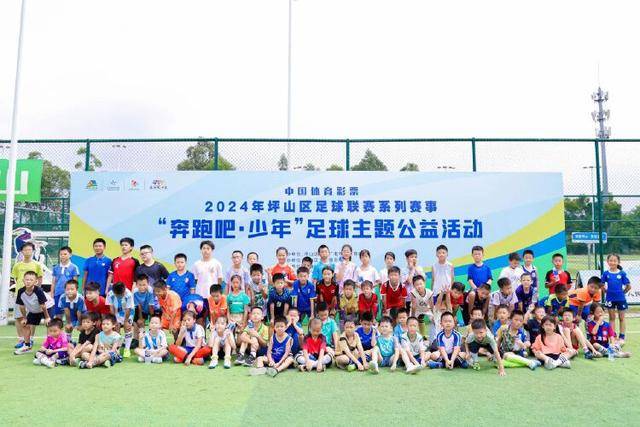 伦敦世乒赛：中国男乒3比0战胜澳大利亚队挺进16强