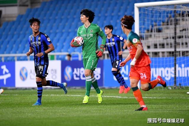 库里21分亚历山大空砍52分 勇士力克雷霆2连胜